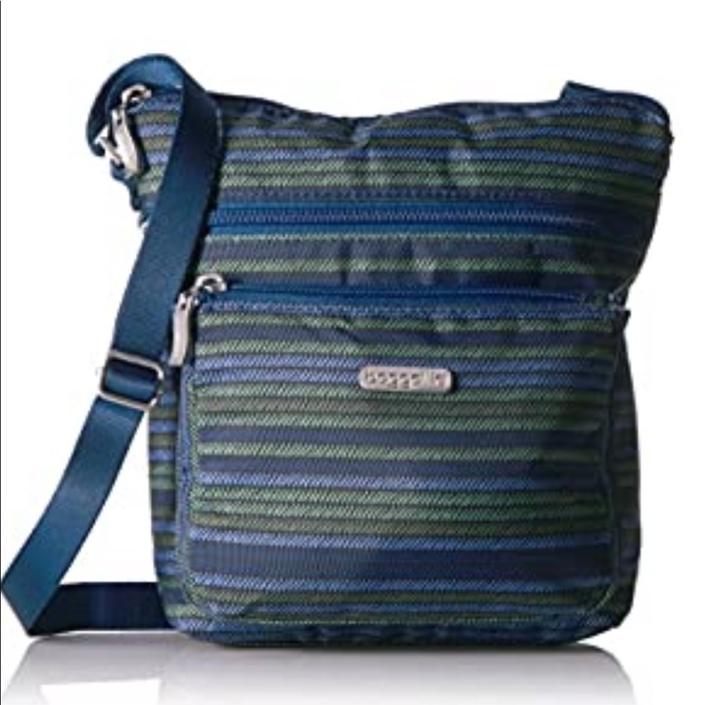 Baggallini Pocket Lightweight Crossbody Bag. EUC
